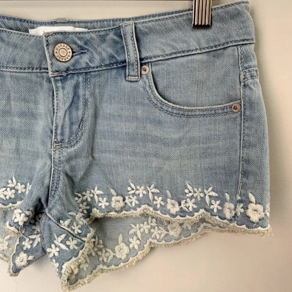 Garage size 0 Flirty jean short - Picture 4 of 9